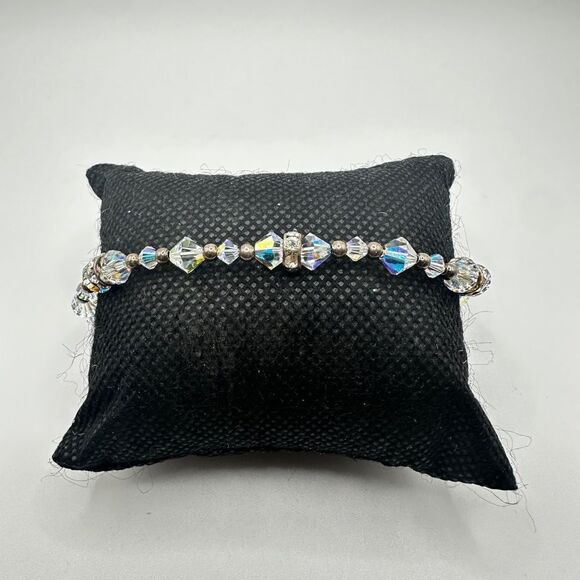 Unbelievable AB Crystal with silver tone accented bracelet! - Picture 10 of 12